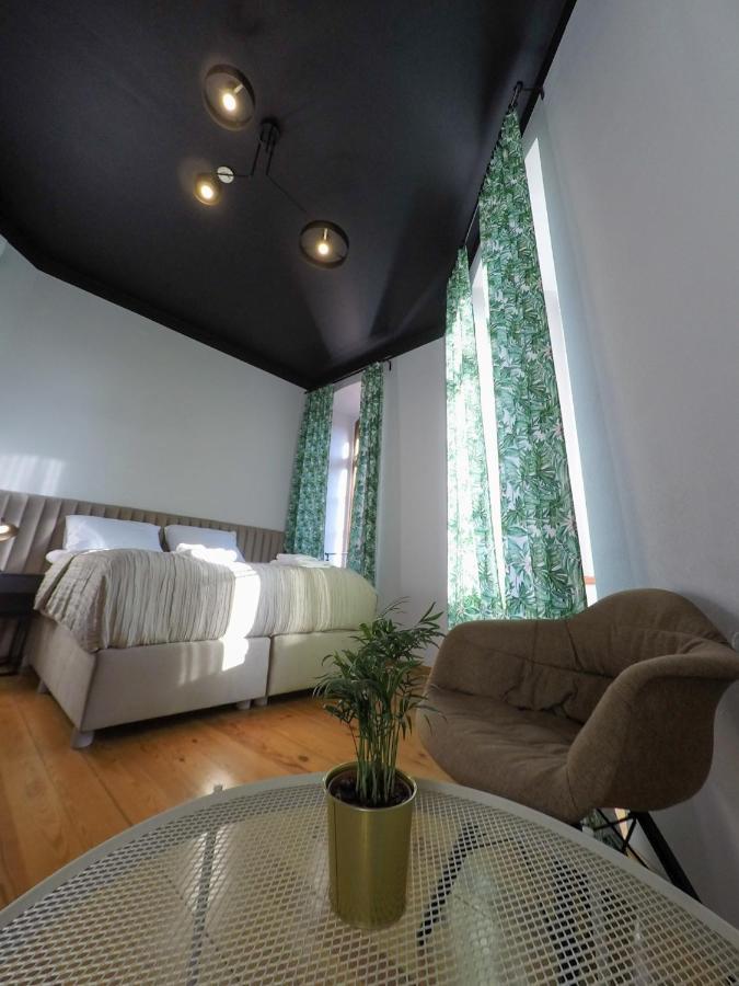 Apartamenty W Wiezy Свидница Экстерьер фото